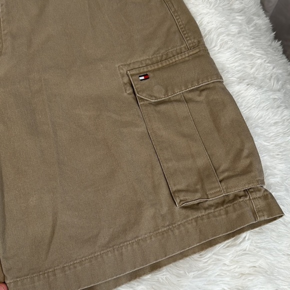 Tommy Hilfiger Beige/Tan Cargo Utility Shorts - Picture 5 of 11